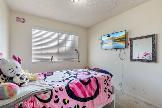 Detail Gallery Image 11 of 13 For 16184 Tawney Ridge Ln, Victorville,  CA 92394 - 3 Beds | 2 Baths