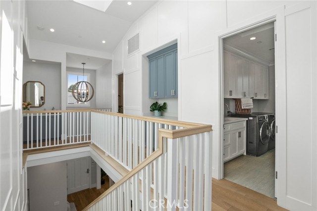 849 12th Court, Manhattan Beach, California 90266, 5 Bedrooms Bedrooms, ,5 BathroomsBathrooms,Residential,Sold,12th,SB22146383