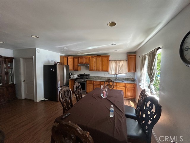 Detail Gallery Image 19 of 27 For 441 W 69th St, Los Angeles,  CA 90003 - – Beds | – Baths