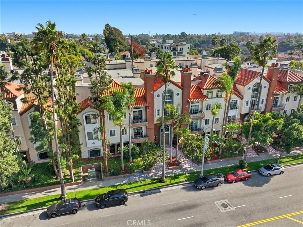 7120 La Tijera Boulevard #D101