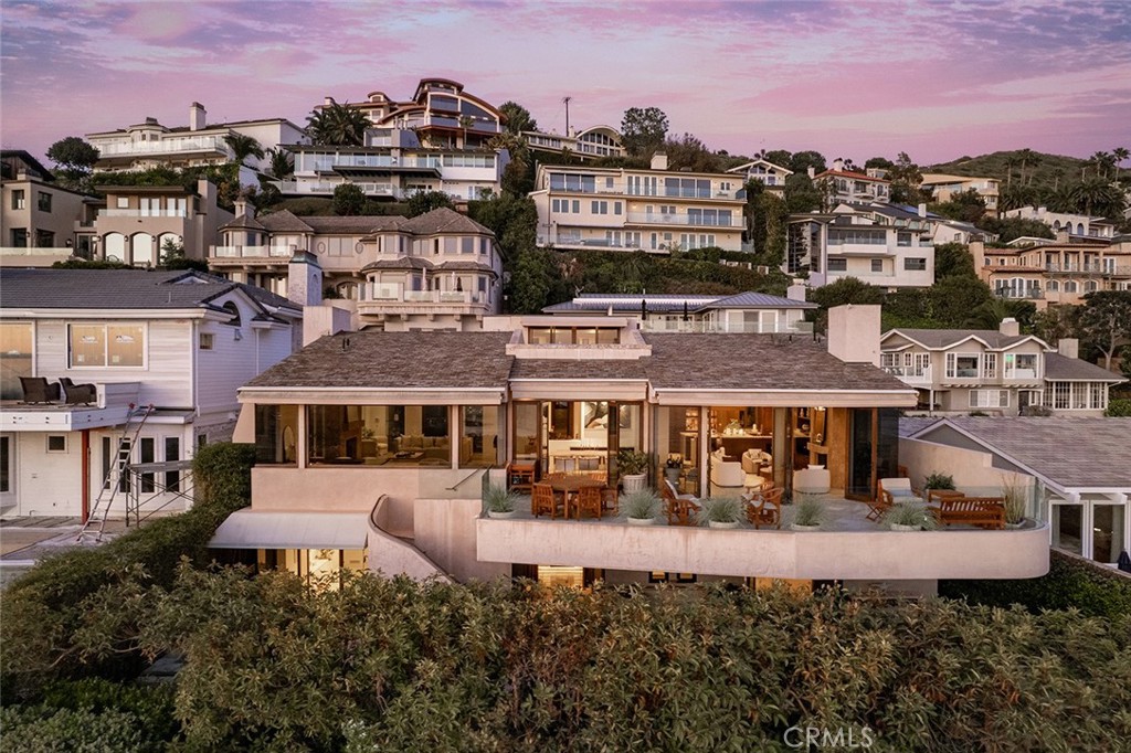 Ea411ae9 7002 4645 A052 Db9e989b5cf6