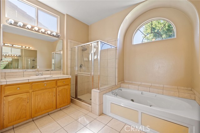 Detail Gallery Image 25 of 39 For 9600 Lake Superior Dr, Bakersfield,  CA 93312 - 4 Beds | 3/1 Baths