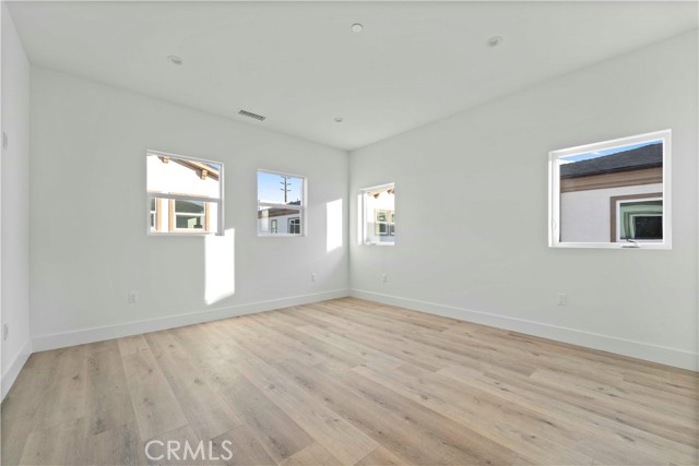 Detail Gallery Image 16 of 27 For 2809 190th Street #B,  Redondo Beach,  CA 90278 - 4 Beds | 3/1 Baths