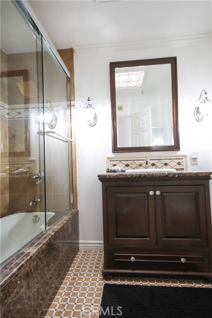 Detail Gallery Image 25 of 57 For 10211 Cliff Dr, Huntington Beach,  CA 92646 - 4 Beds | 3 Baths