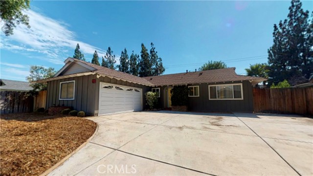 3720 Banbury Dr, Riverside, CA 92505