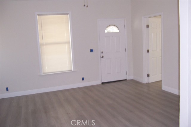 Detail Gallery Image 4 of 8 For 27439 Main, Highland,  CA 92346 - 3 Beds | 1 Baths