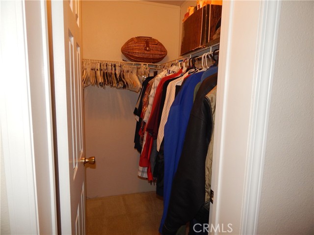 2200 W WILSON, Banning CA: https://media.crmls.org/medias/ea446193-be1b-41d7-921a-fc9658db61c8.jpg