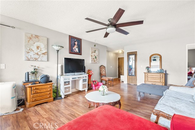 Detail Gallery Image 11 of 42 For 25197 Alpha St, Moreno Valley,  CA 92557 - 3 Beds | 2 Baths