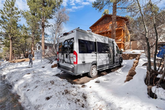 Detail Gallery Image 3 of 36 For 879 Spruce, Sugarloaf,  CA 92386 - 3 Beds | 2/1 Baths