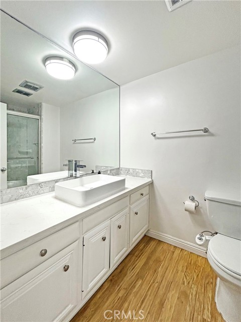 Detail Gallery Image 15 of 19 For 7949 Selma Ave, #2,  Los Angeles,  CA 90046 - 2 Beds | 2 Baths