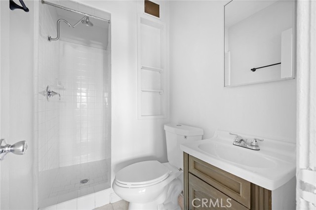 Detail Gallery Image 13 of 16 For 6634 Lankershim Bld #C,  North Hollywood,  CA 91606 - 1 Beds | 1 Baths