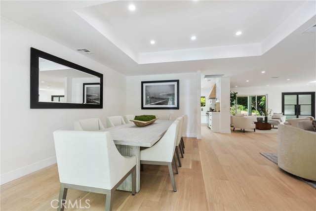 Detail Gallery Image 9 of 29 For 16430 Dorado Dr, Encino,  CA 91436 - 5 Beds | 5/1 Baths