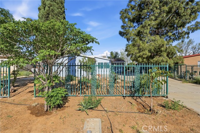 Detail Gallery Image 12 of 41 For 38893 Juniper Tree Rd, Palmdale,  CA 93551 - 3 Beds | 1 Baths