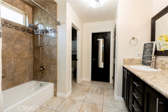 Detail Gallery Image 21 of 29 For 12307 Fairburn Way, Bakersfield,  CA 93312 - 4 Beds | 2 Baths