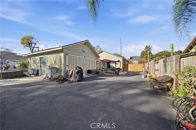 Detail Gallery Image 8 of 20 For 1298 W Baseline, Claremont,  CA 91711 - 2 Beds | 2 Baths