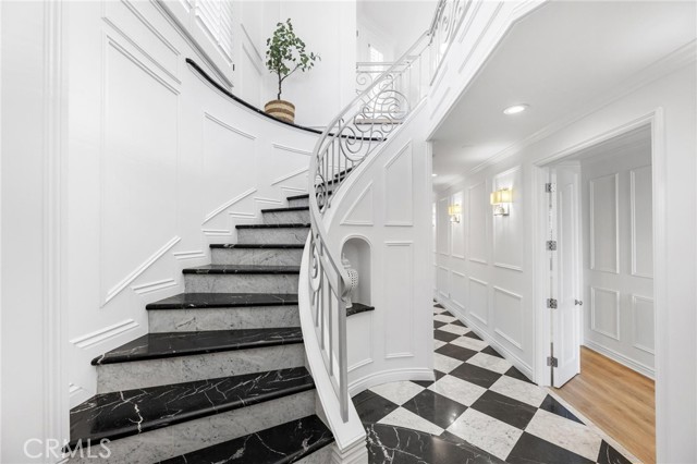 Image 25 of 62 For 2304 Hermosa Avenue