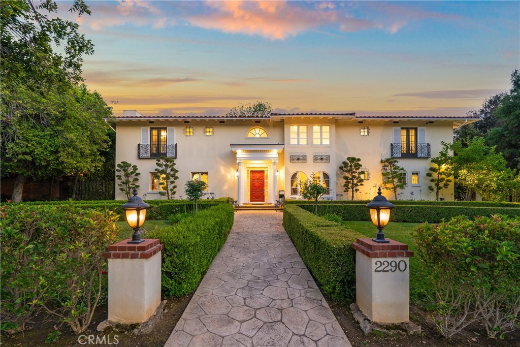 2290 Lombardy Road