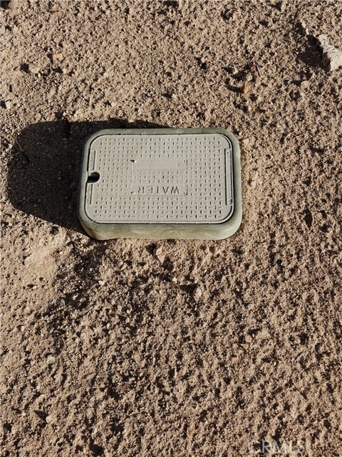 1853 Winfield Road, Joshua Tree CA: https://media.crmls.org/medias/ea48db90-b4e5-4252-91e4-2f88f1c9252e.jpg