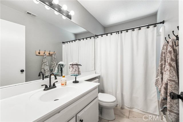 Detail Gallery Image 21 of 40 For 2100 Edam St, Lancaster,  CA 93536 - 3 Beds | 2 Baths