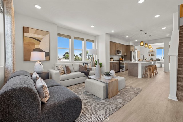 7358 Foster Bridge Boulevard, Downey CA: https://media.crmls.org/medias/ea4b324e-c9fc-4087-812c-08cbfb8f3f1e.jpg