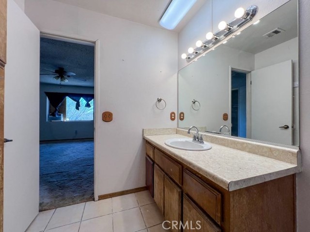 Detail Gallery Image 17 of 34 For 4686 Stirrup Ln, Twentynine Palms,  CA 92277 - 4 Beds | 2 Baths