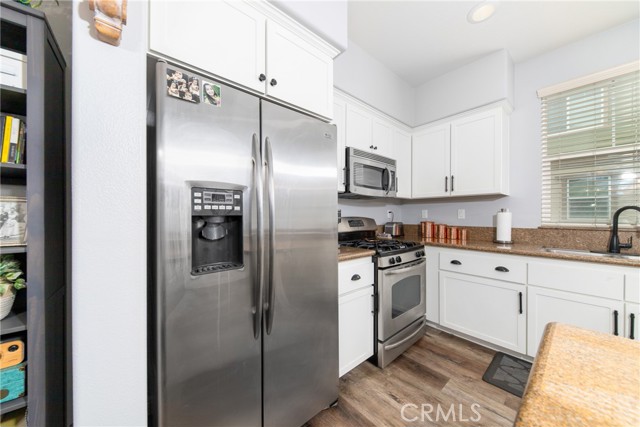 Upgraded Stainless Steal Appliances