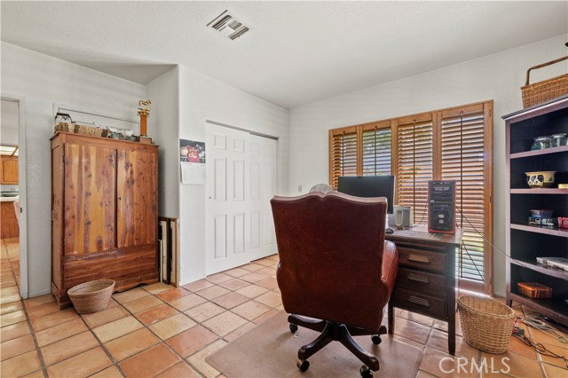 29034 Sheridan Road, Castaic CA: https://media.crmls.org/medias/ea4f3c2a-b186-4f7f-9f0e-e41836319539.jpg