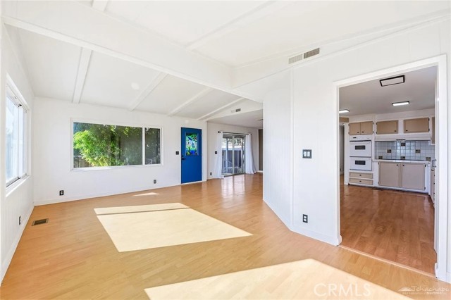 Detail Gallery Image 3 of 6 For 24303 Woolsey Canyon Rd #15,  Canoga Park,  CA 91304 - 2 Beds | 2 Baths