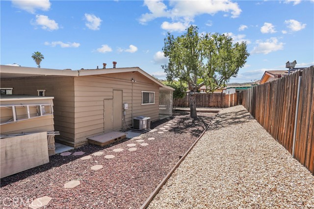 Detail Gallery Image 13 of 56 For 440 Highland Vista Way, Perris,  CA 92570 - 2 Beds | 2 Baths