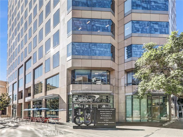 Detail Gallery Image 4 of 32 For 801 S Grand Ave #1812,  Los Angeles,  CA 90017 - 2 Beds | 2 Baths