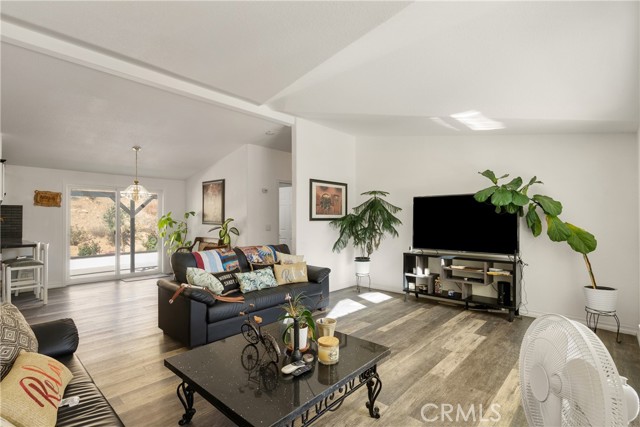 Detail Gallery Image 18 of 44 For 13905 Summit Valley, Hesperia,  CA 92345 - 3 Beds | 2 Baths