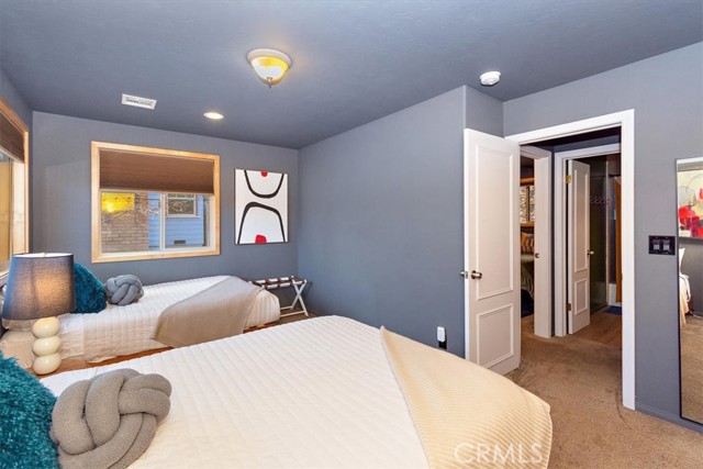 43201 Sand Canyon Road, Big Bear Lake CA: https://media.crmls.org/medias/ea52e82e-63d5-46db-8a0f-145969742498.jpg