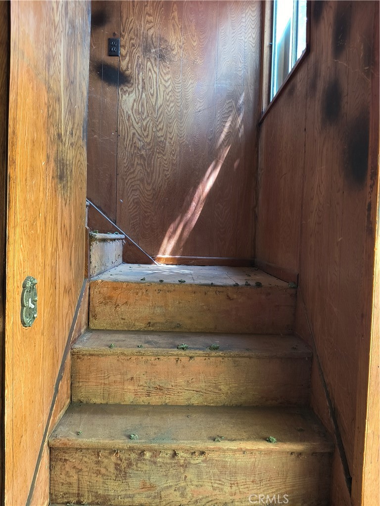 https://media.crmls.org/medias/ea538ab4-ad27-46cd-b89f-8a43cc8da0d4.jpg?preset=X-Large