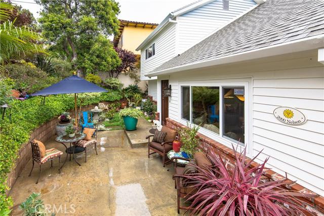 2000 Nelson Avenue, Redondo Beach, California 90278, 3 Bedrooms Bedrooms, ,1 BathroomBathrooms,Residential,Sold,Nelson,SB16073160