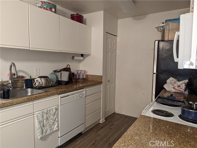 Detail Gallery Image 19 of 30 For 1265 Kendall Dr #1514,  San Bernardino,  CA 92407 - 2 Beds | 2 Baths