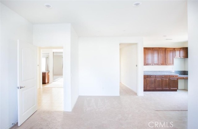 Detail Gallery Image 13 of 32 For 5336 Cormorant, Jurupa Valley,  CA 91752 - 6 Beds | 4/1 Baths