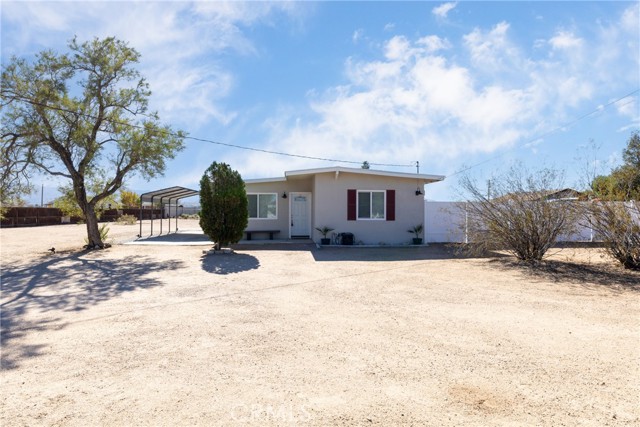 Detail Gallery Image 7 of 30 For 23161 Minnetonka, Apple Valley,  CA 92308 - 4 Beds | 2 Baths