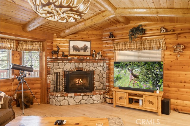 1306 Balsam Drive, Big Bear Lake, CA 92315