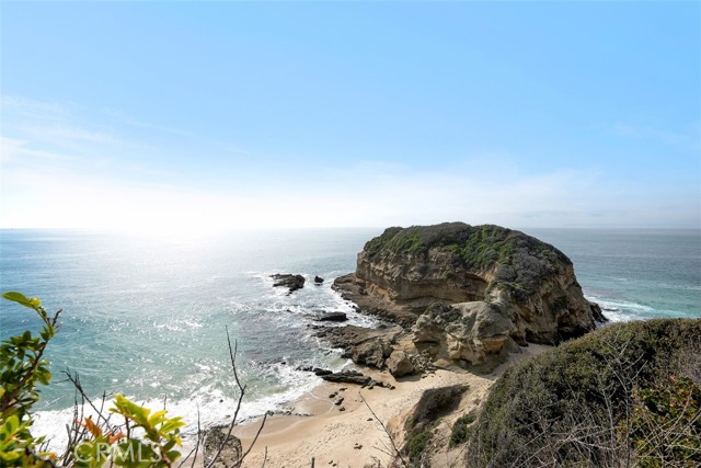 Detail Gallery Image 17 of 20 For 16 N La Senda Dr, Laguna Beach,  CA 92651 - 4 Beds | 3 Baths
