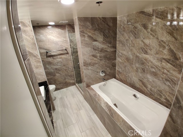 Detail Gallery Image 2 of 31 For 525 E Seaside Way #1804,  Long Beach,  CA 90802 - 2 Beds | 2 Baths