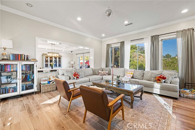 Detail Gallery Image 10 of 71 For 30737 Hasley Canyon Rd, Castaic,  CA 91384 - 4 Beds | 3 Baths