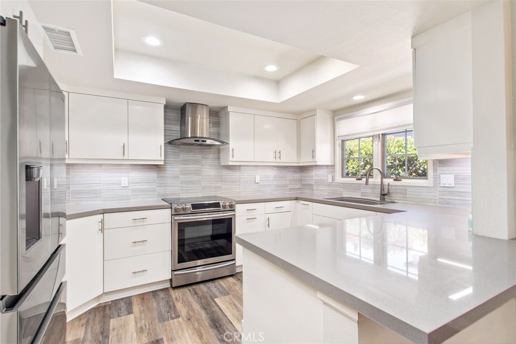 2168 S Coast Highway