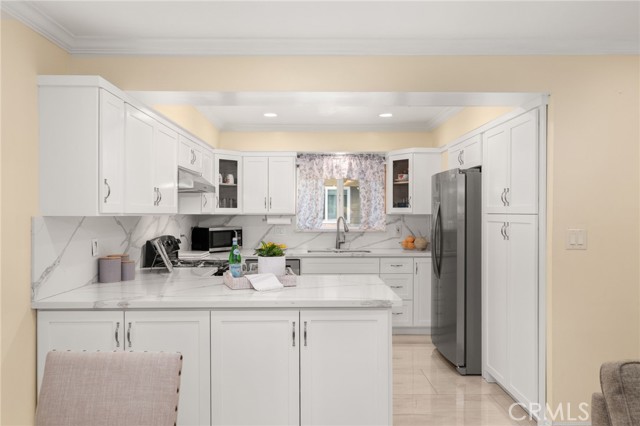 Detail Gallery Image 9 of 26 For 3139 E Chapman 3b,  Orange,  CA 92869 - 2 Beds | 2 Baths