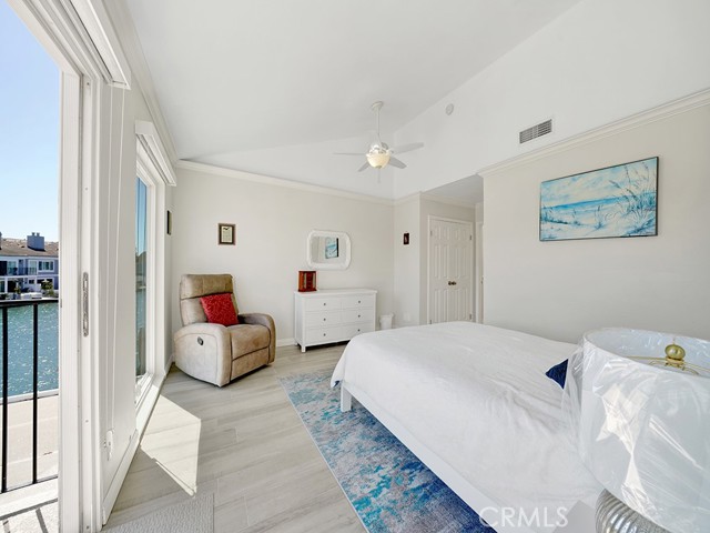 3512 Bravata Drive, Huntington Beach CA: https://media.crmls.org/medias/ea58dfe0-2849-477d-96d0-f6c539c09614.jpg