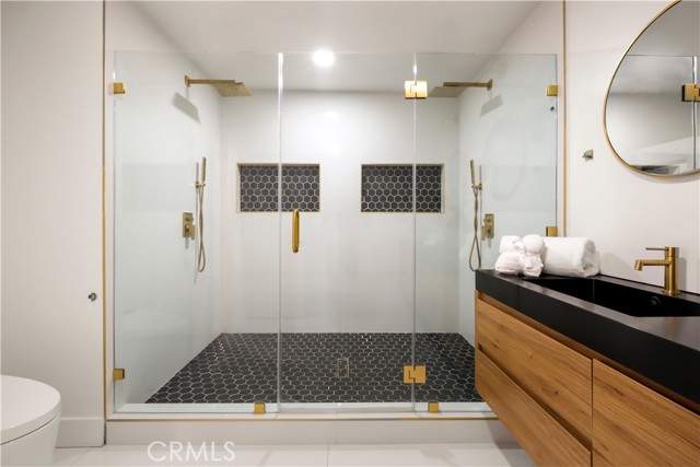 Detail Gallery Image 35 of 42 For 22 Rue Cannes, Newport Beach,  CA 92660 - 2 Beds | 2 Baths