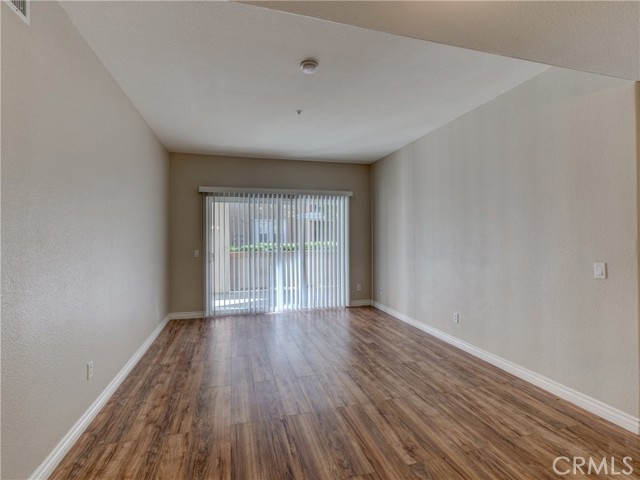 Detail Gallery Image 6 of 21 For 31347 David Ln, Temecula,  CA 92592 - 2 Beds | 2 Baths