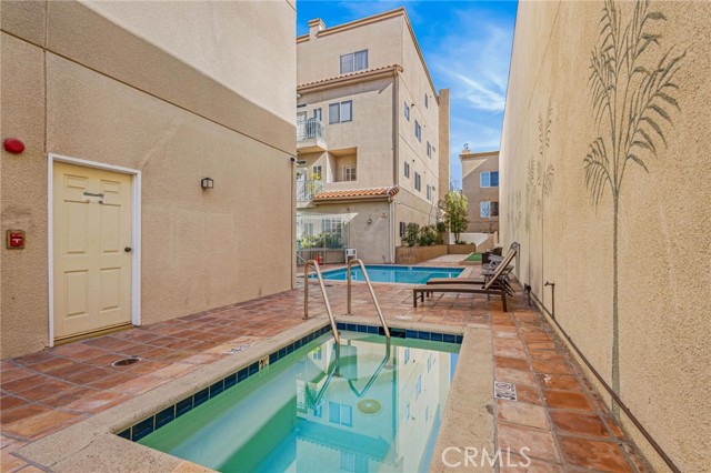 Detail Gallery Image 50 of 66 For 10626 Valley Spring #103,  Toluca Lake,  CA 91602 - 2 Beds | 2 Baths