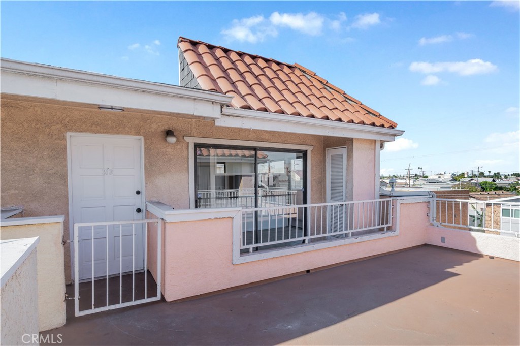 1168 E 10th Street #213