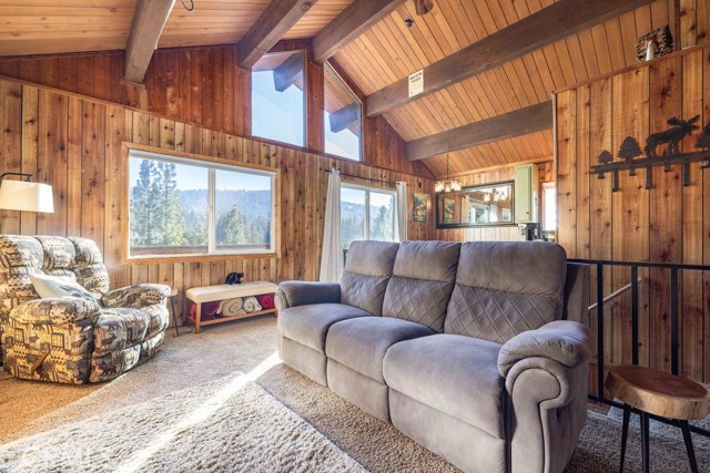 Detail Gallery Image 5 of 32 For 42788 Monterey, Big Bear Lake,  CA 92315 - 2 Beds | 1/1 Baths