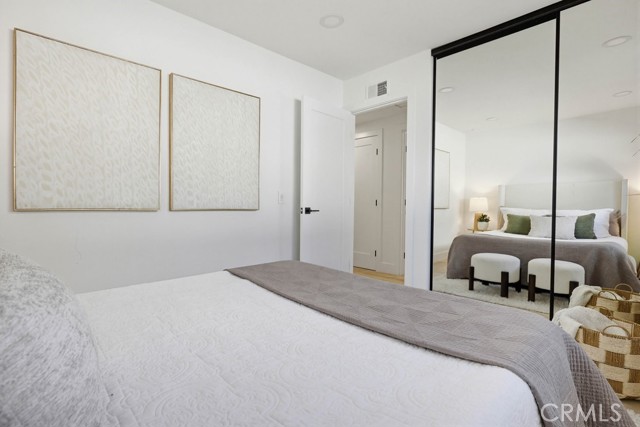 Detail Gallery Image 14 of 28 For 410 W Crystal View, Orange,  CA 92865 - 5 Beds | 3 Baths